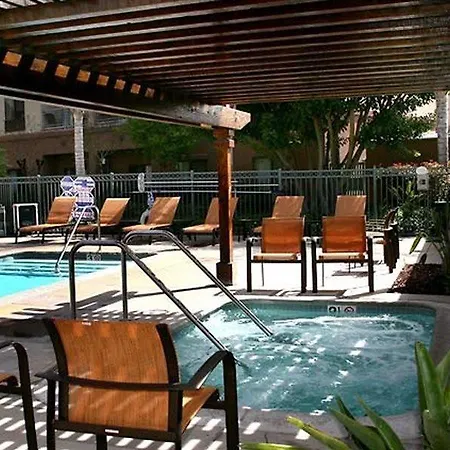 Courtyard Los Angeles Burbank Airport 